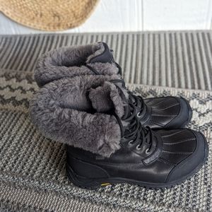 Ugg 9 Women's Adirondack Boots Black Snow Boot Fur & Leather Winter Outdoor